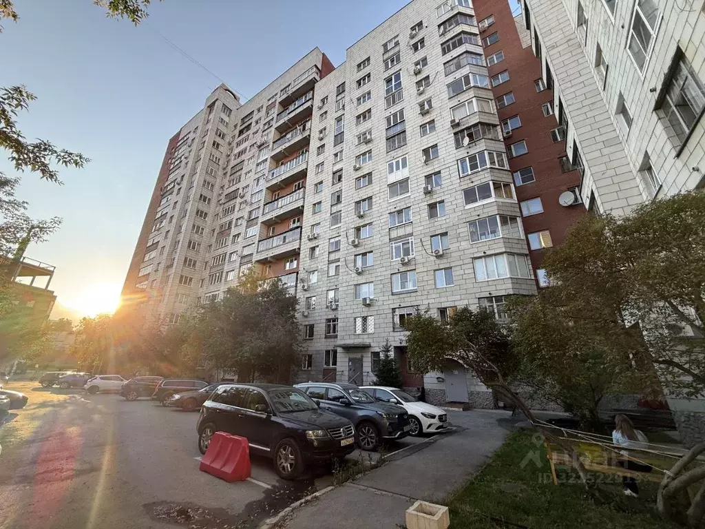 3-к кв. Свердловская область, Екатеринбург ул. Радищева, 53к1 (72.3 м) - Фото 1