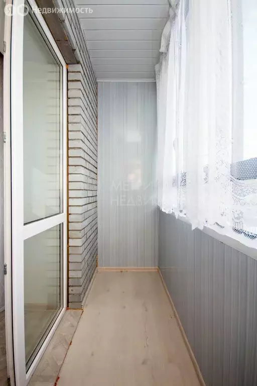 Квартира-студия: Тюмень, Комбинатская улица, 54к2 (28.2 м) - Фото 1