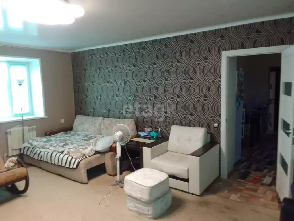 Дом в посёлок Красноармейский, Центральная улица (90 м) - Фото 0
