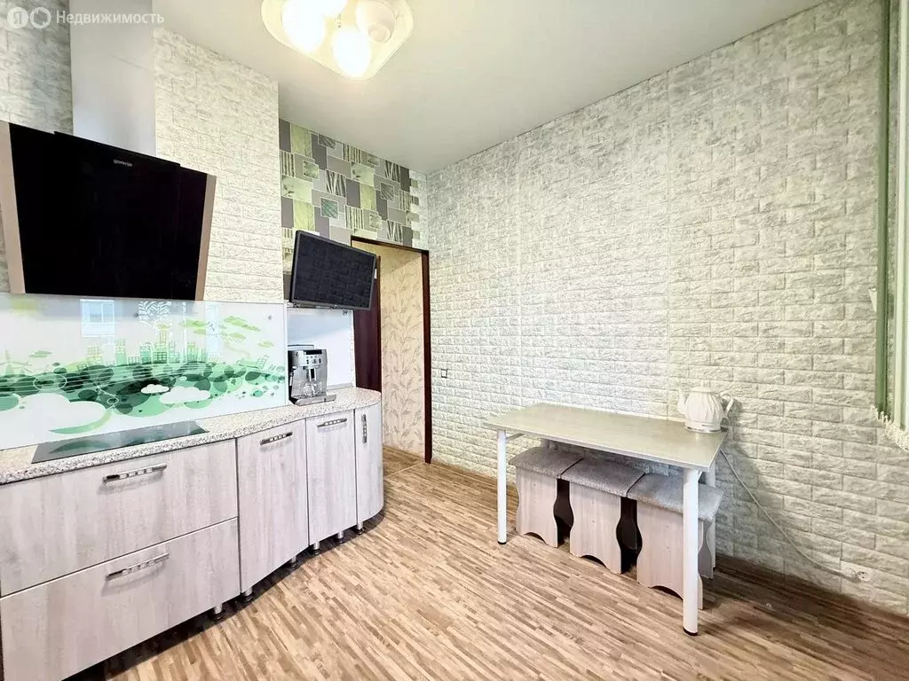 3-комнатная квартира: Нерюнгри, Южно-Якутская улица, 36/2 (79.1 м) - Фото 1