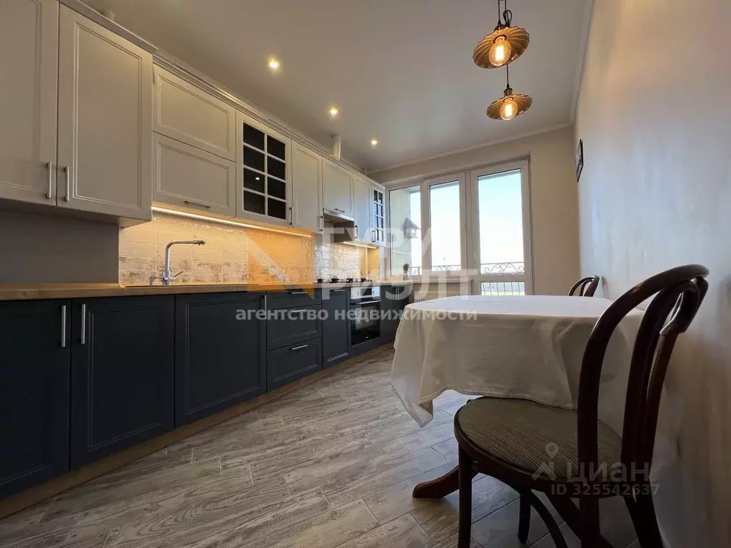 2-к кв. Калининградская область, Калининград Калязинская ул., 6 (64.0 ... - Фото 1