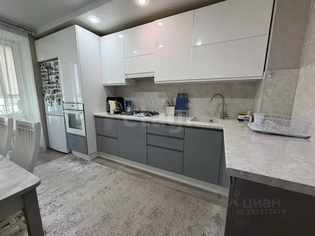 2-к кв. Татарстан, Казань ул. Азата Аббасова, 12 (50.3 м) - Фото 1