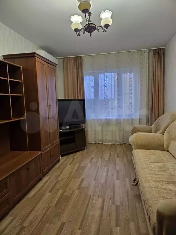 1-к. квартира, 40 м, 5/9 эт. - Фото 0