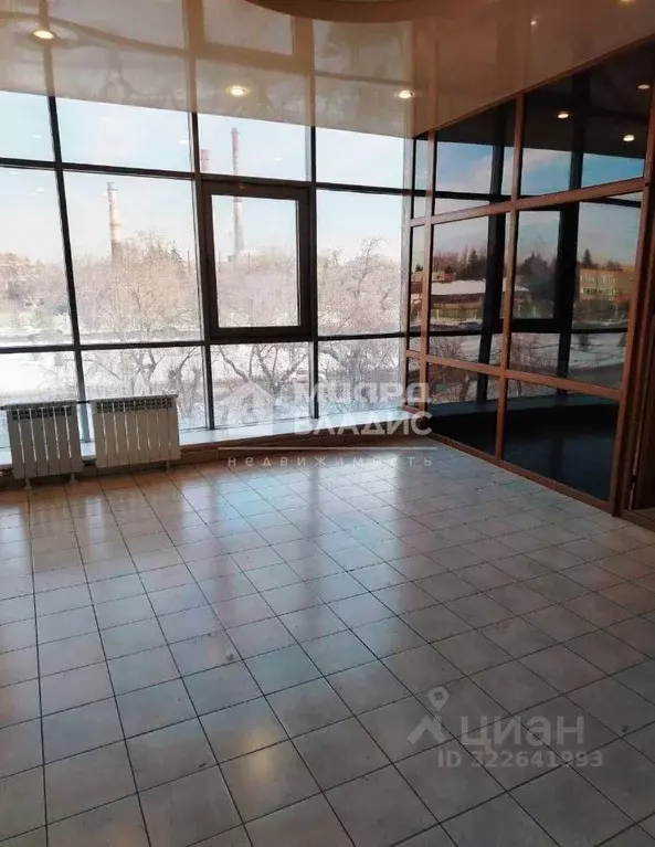 Помещение свободного назначения в Омская область, Омск ул. Богдана ... - Фото 0