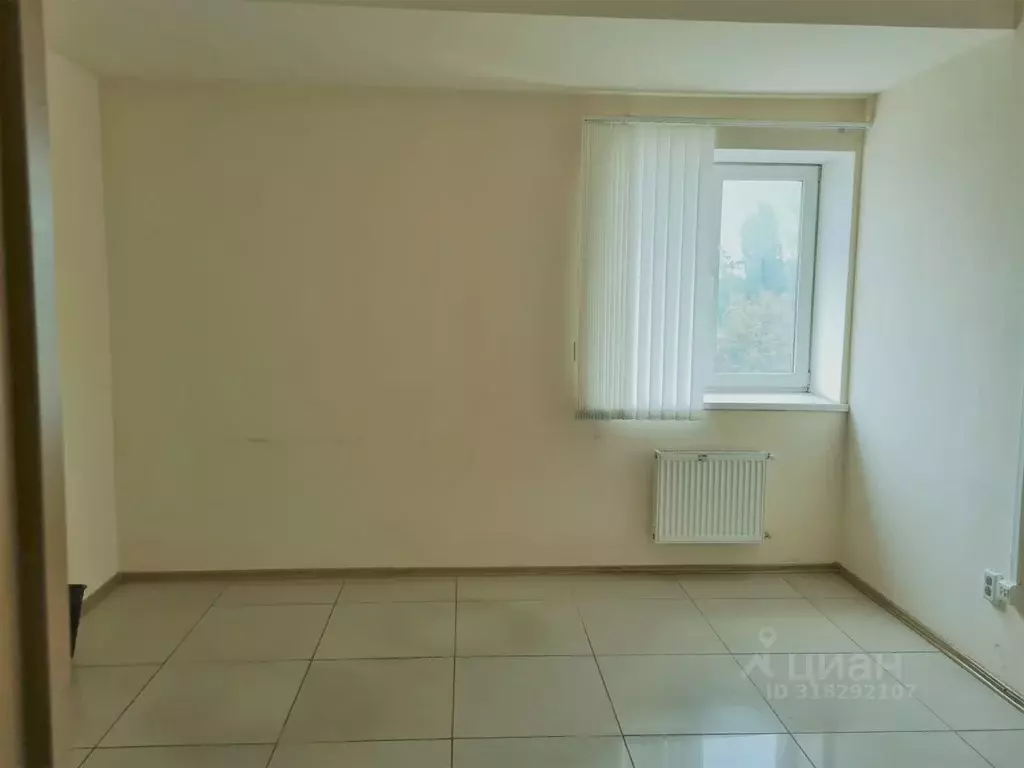 Офис в Ставропольский край, Ставрополь ул. Доваторцев, 30б (56 м) - Фото 1