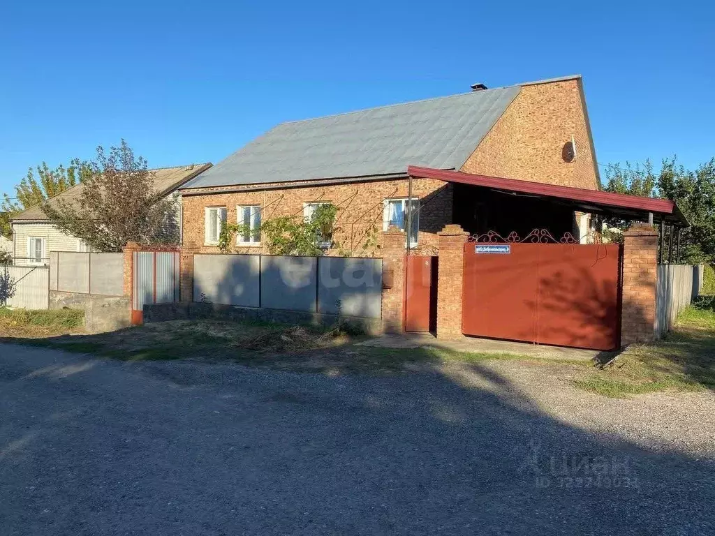 Дом в Калмыкия, Элиста въезд Добровольского, 8 (173 м) - Фото 2