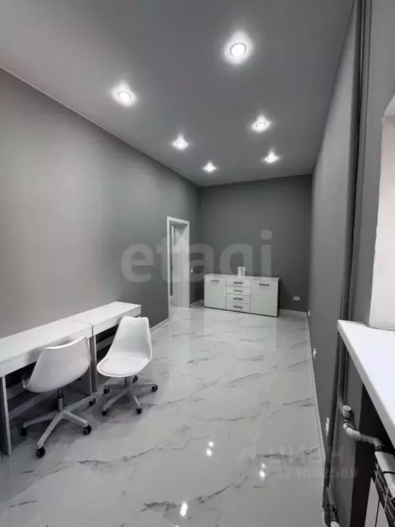 Офис в Тюменская область, Тюмень ул. 50 лет Октября, 213 (45 м) - Фото 2