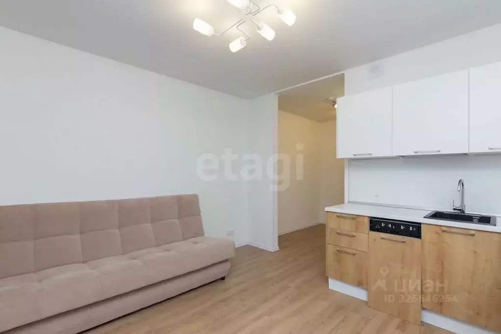 Студия Тюменская область, Тюмень ул. Юрия Рогачева, 11к2 (22.0 м) - Фото 0