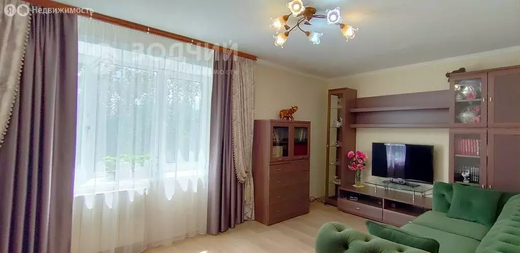 3-комнатная квартира: Чебоксары, улица Ленинского Комсомола, 8 (63 м) - Фото 2