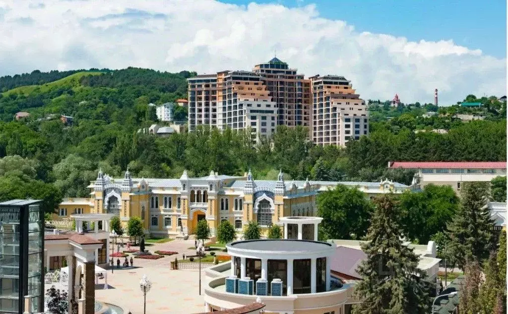 2-к кв. Ставропольский край, Кисловодск ул. Шаумяна, 31/33 (62.0 м) - Фото 1