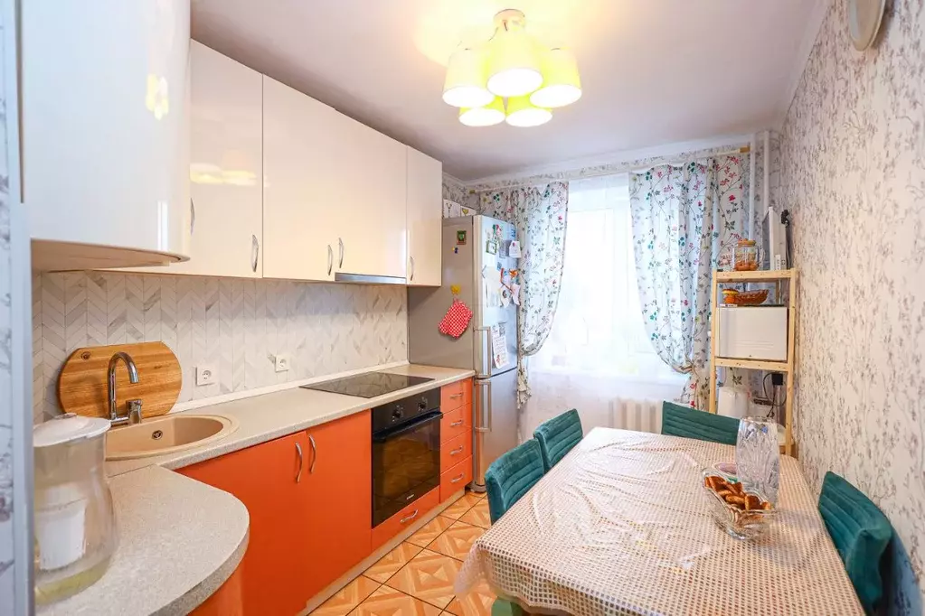4-к кв. Кемеровская область, Кемерово ул. Дружбы, 27а (67.0 м) - Фото 1