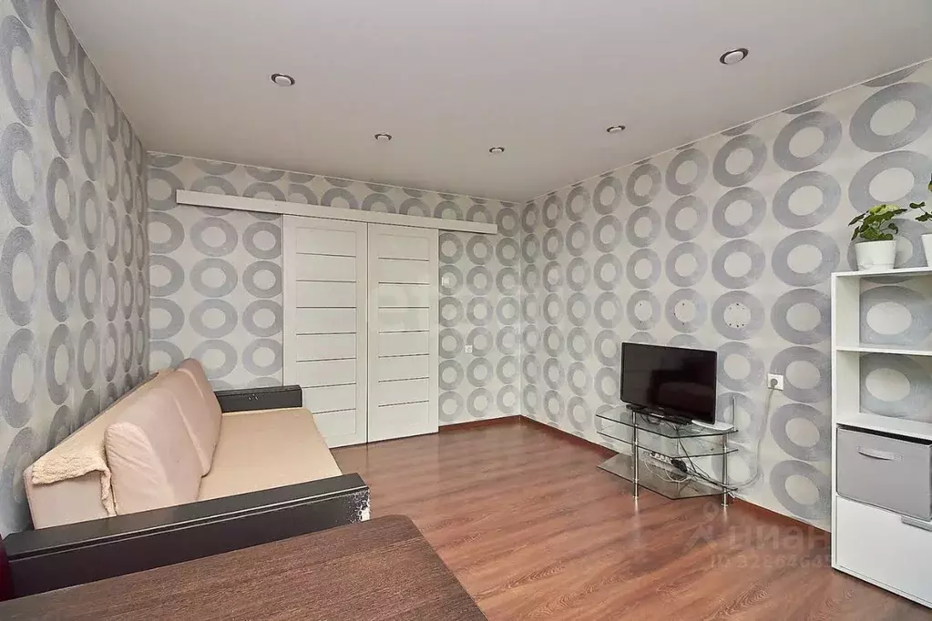 2-к кв. Тюменская область, Тюмень ул. Николая Чаплина, 119 (47.0 м) - Фото 1