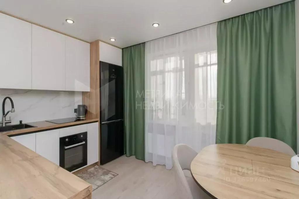 2-к кв. Тюменская область, Тюмень ул. Павла Шарова, 7к2 (58.7 м) - Фото 1