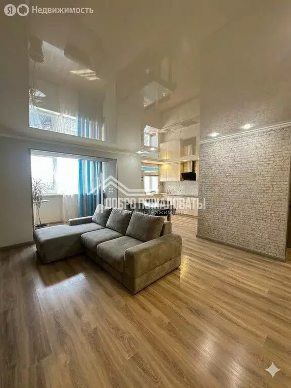 3-комнатная квартира: Абакан, улица Чертыгашева, 114 (63.3 м) - Фото 1