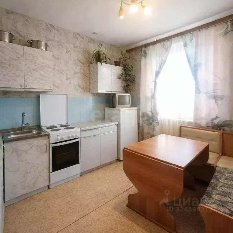 2-к кв. Смоленская область, Вязьма Московская ул., 25 (52.6 м) - Фото 1