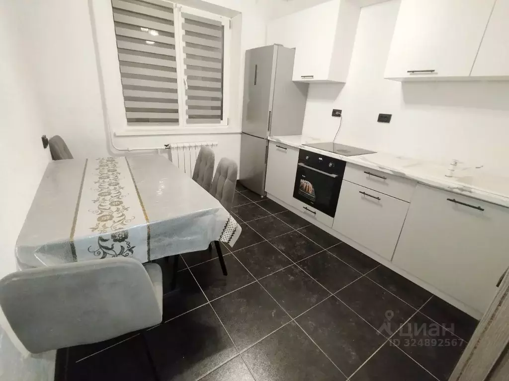 4-к кв. Белгородская область, Старый Оскол Буденного мкр, 6 (71.1 м) - Фото 1