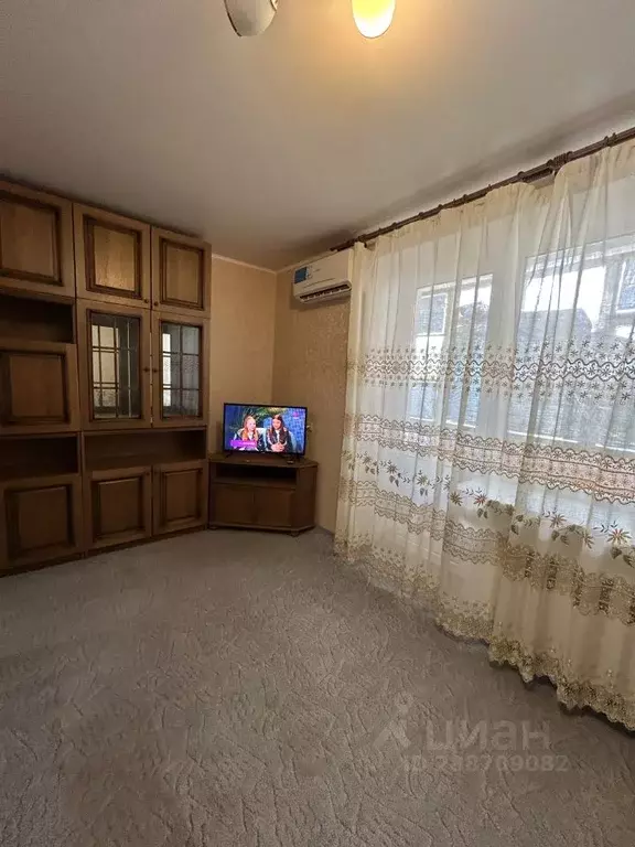 2-к кв. Ростовская область, Каменск-Шахтинский Красная ул., 68А (44.0 ... - Фото 1