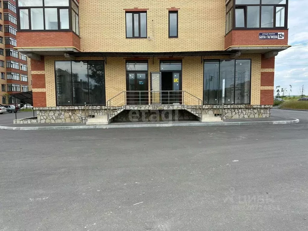 Офис в Ингушетия, Магас ул. Бота Гагиева (90 м) - Фото 1