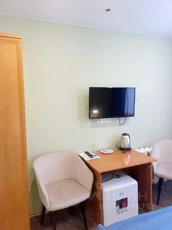 Комната Пермский край, Чусовой ул. 50 лет ВЛКСМ, 27 - Фото 2