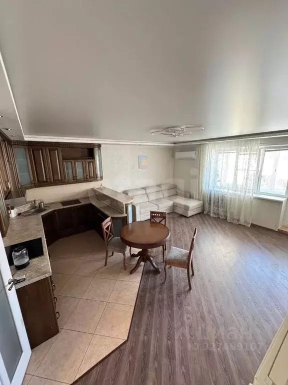 2-к кв. Алтай, Горно-Алтайск ул. Петра Сухова (70.0 м) - Фото 1