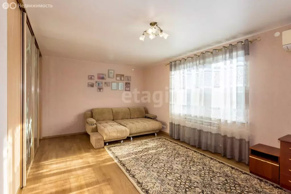 Дом в село Грибское, Центральная улица (185 м) - Фото 1