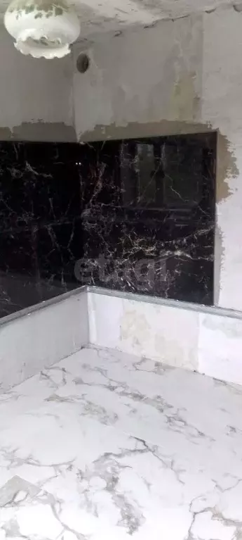 3-к кв. Калужская область, пос. Бабынино ул. Зеленая, 1 (96.0 м) - Фото 1