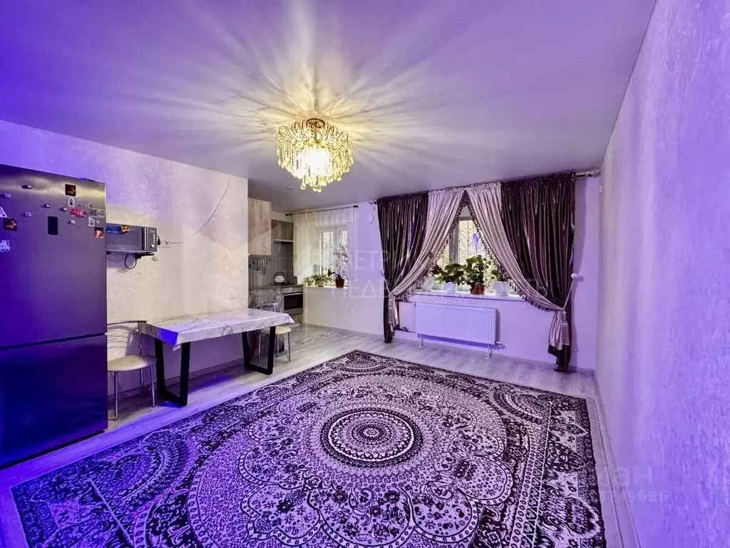 2-к кв. Тюменская область, Тюмень ул. Республики, 158 (57.0 м) - Фото 1