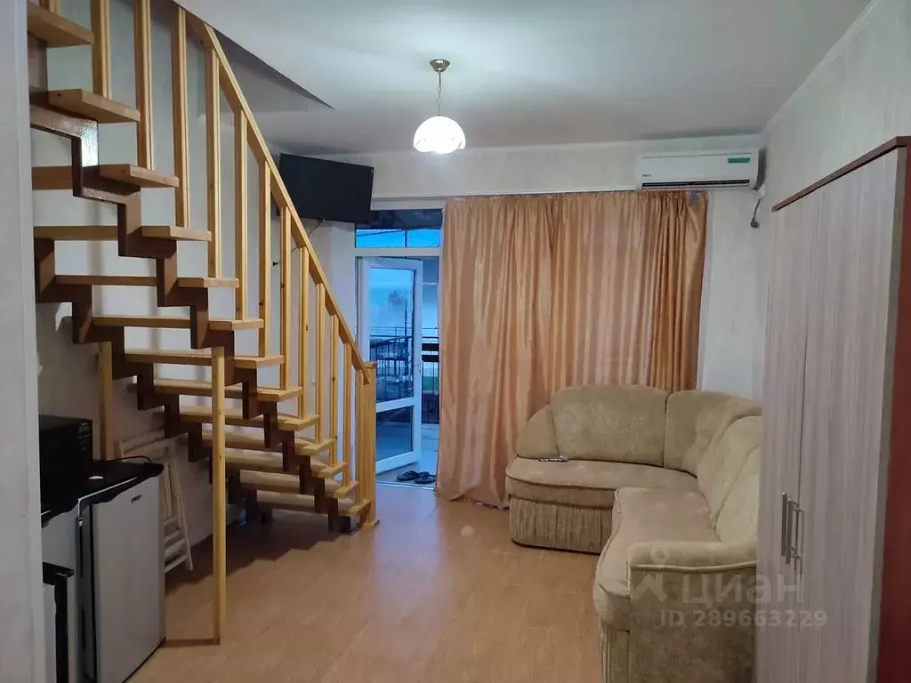 2-к кв. Крым, Сакский район, Лесновское с/пос, с. Прибрежное ул. ... - Фото 1