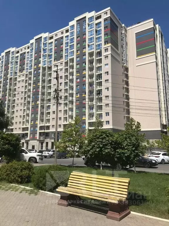 2-к кв. Дагестан, Махачкала ул. Времена Года, 1 (66.0 м) - Фото 1