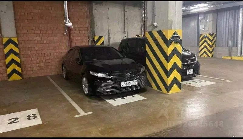 Гараж в Санкт-Петербург ул. Плесецкая, 8к1 (13 м) - Фото 1