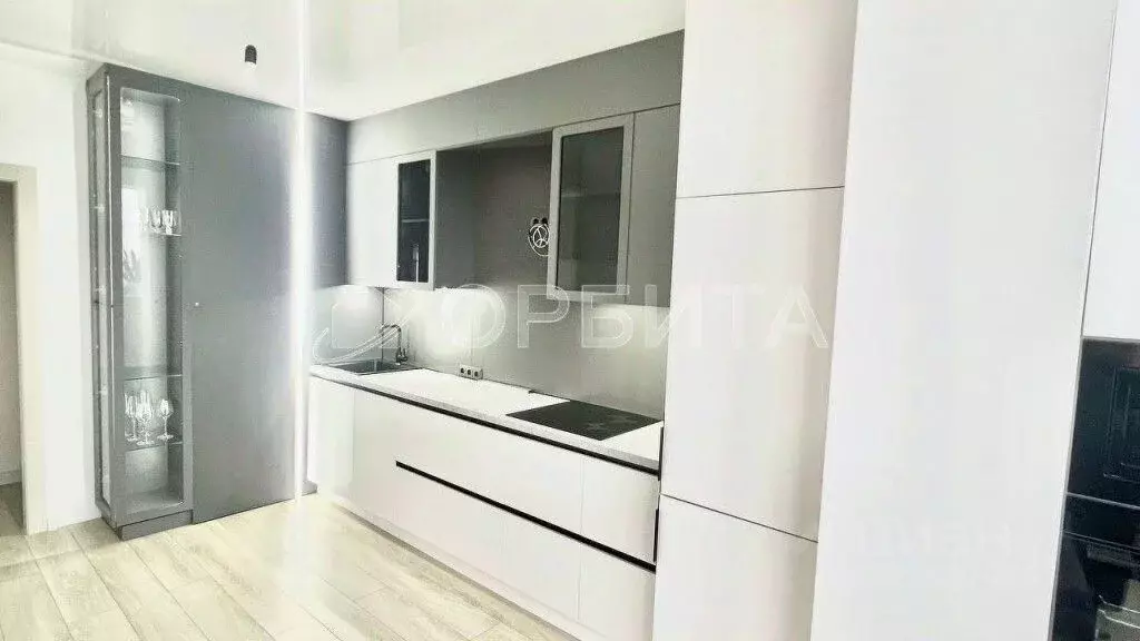 2-к кв. Тюменская область, Тюмень Таврическая ул., 9к1 (62.9 м) - Фото 1