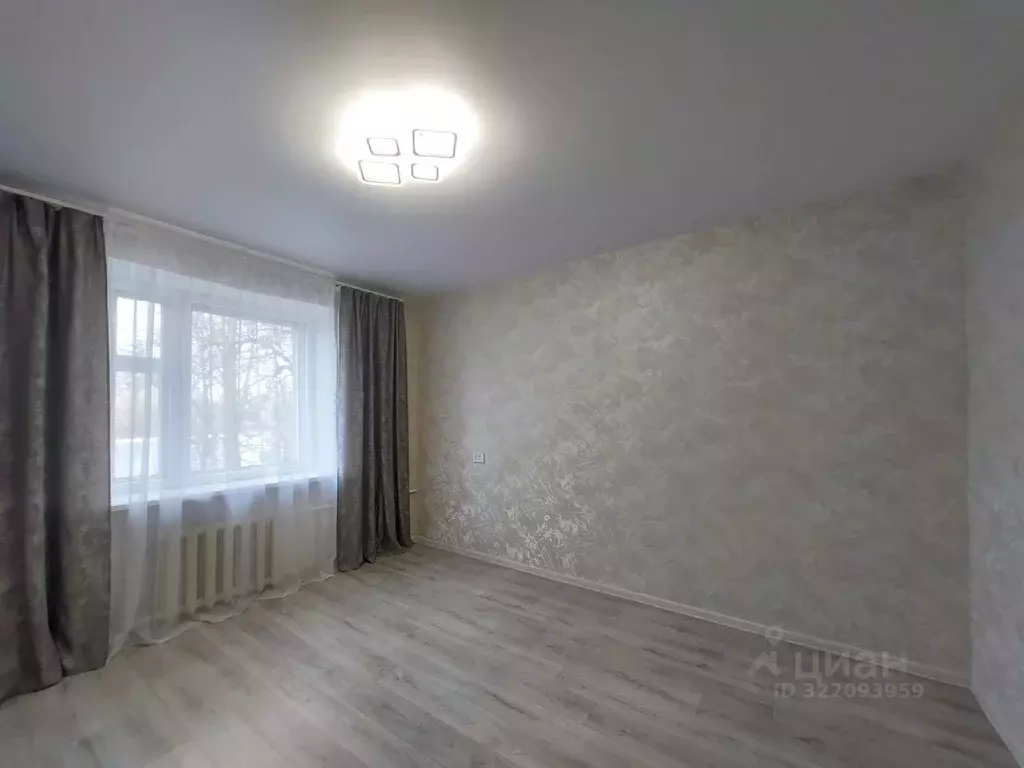 Комната Псковская область, Псков ул. Ижорского Батальона, 10Б (14.0 м) - Фото 2