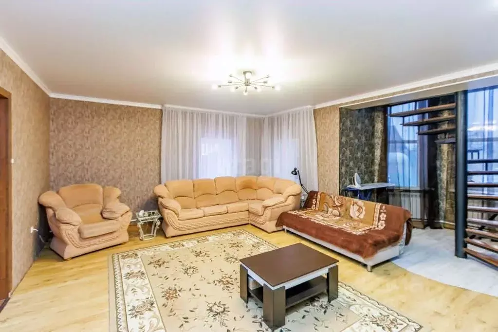 Дом в Тюменская область, Тюменский муниципальный округ, пос. ... - Фото 1