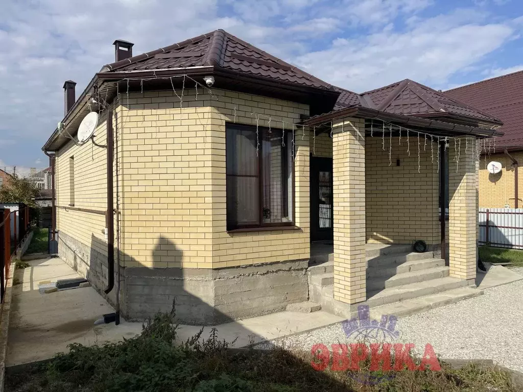 Дом в Краснодарский край, Крымск ул. Серафимовича, 27 (90 м) - Фото 2