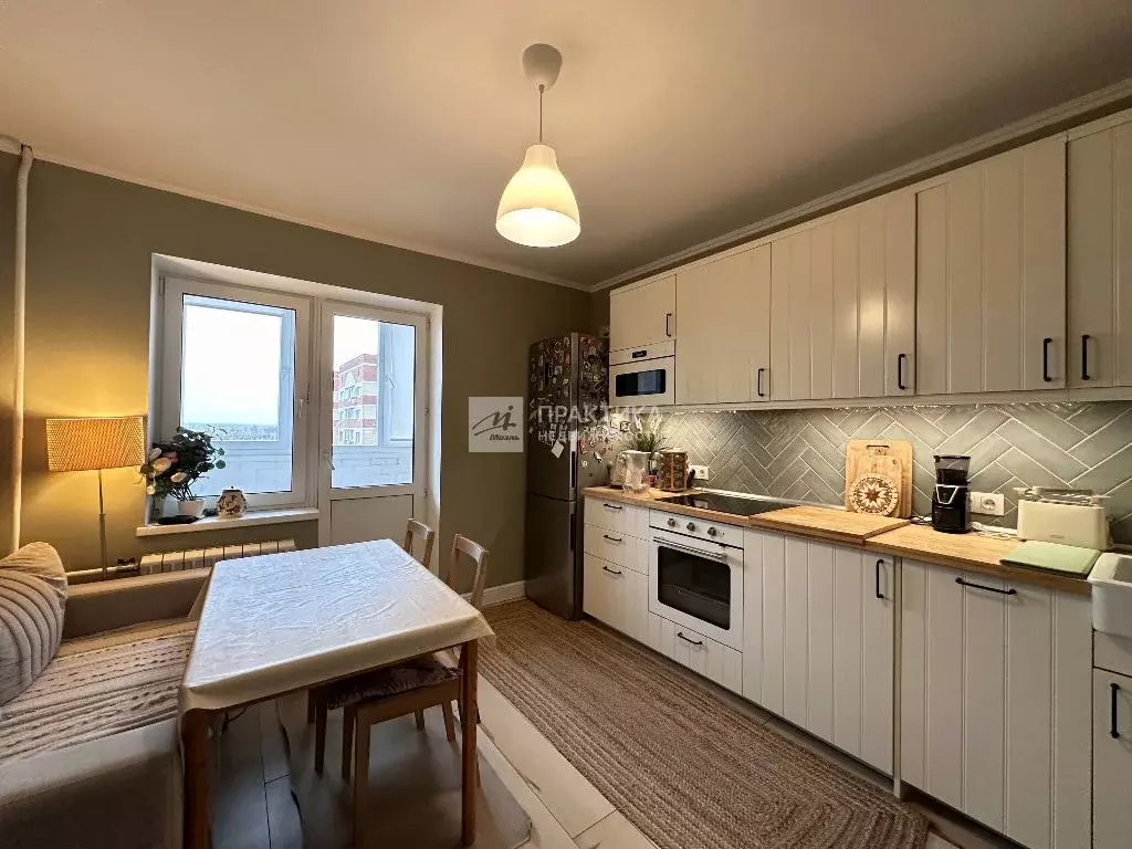 Продается 2-комнатная квартира - Фото 1