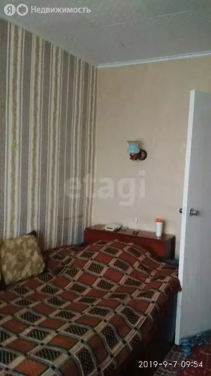 3-комнатная квартира: Зубцов, улица Победы, 10 (57 м) - Фото 1