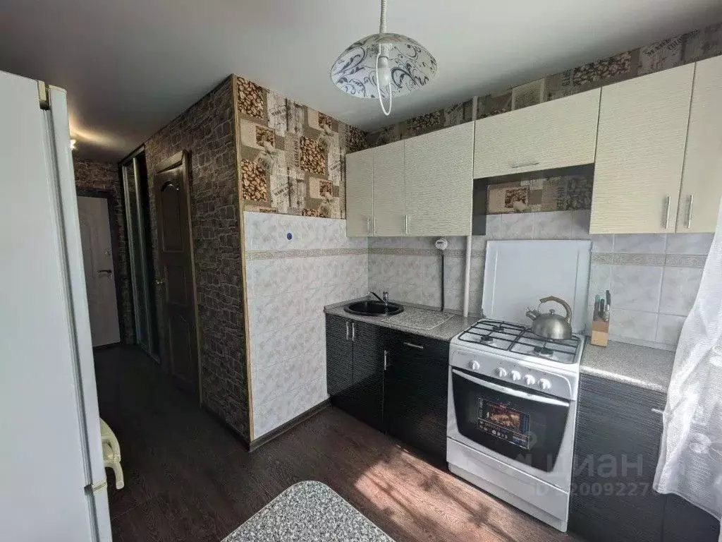 1-к кв. Башкортостан, Уфа Российская ул., 171 (32.8 м) - Фото 1