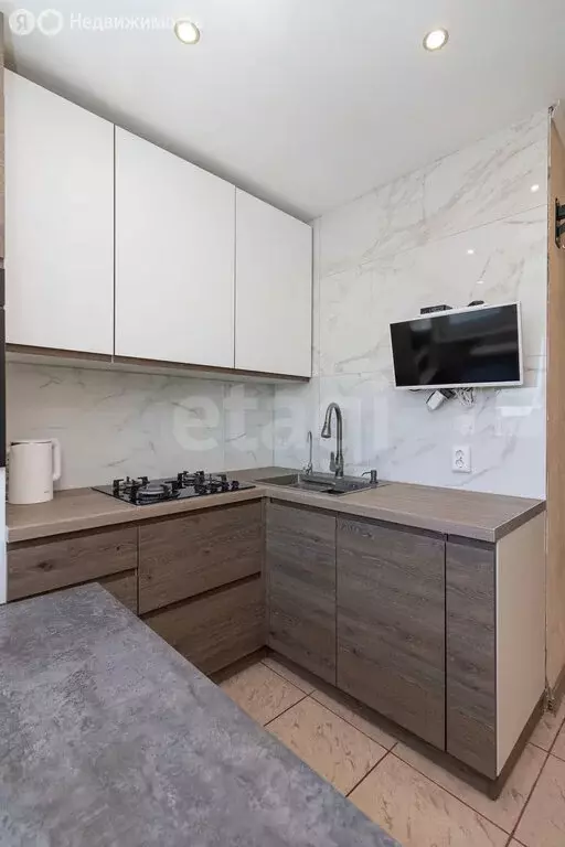 3-комнатная квартира: Тюмень, Рижская улица, 67 (57.2 м) - Фото 2