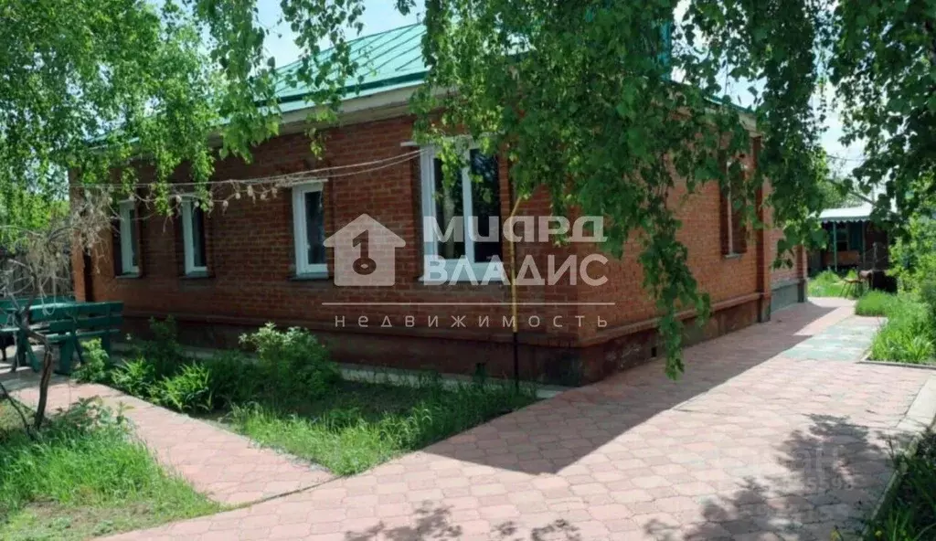 Дом в Омская область, Омский район, с. Красноярка Советская ул., 48 ... - Фото 0