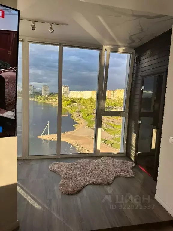 3-к кв. Красноярский край, Красноярск наб. Ярыгинская, 15 (80.0 м) - Фото 1