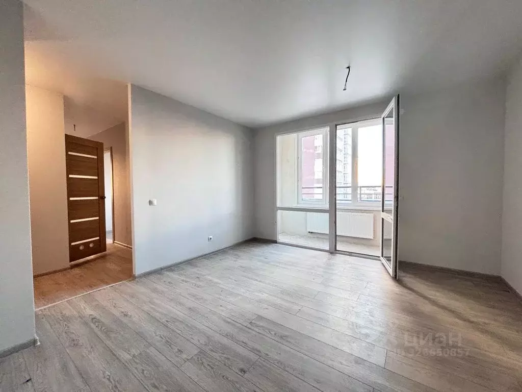 3-к кв. Удмуртия, Ижевск ул. 10 лет Октября, 64к1 (70.0 м) - Фото 1