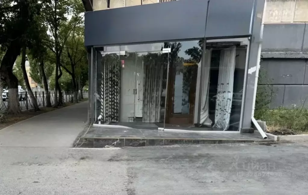 Торговая площадь в Крым, Симферополь ул. Троллейбусная, 3 (164 м) - Фото 1