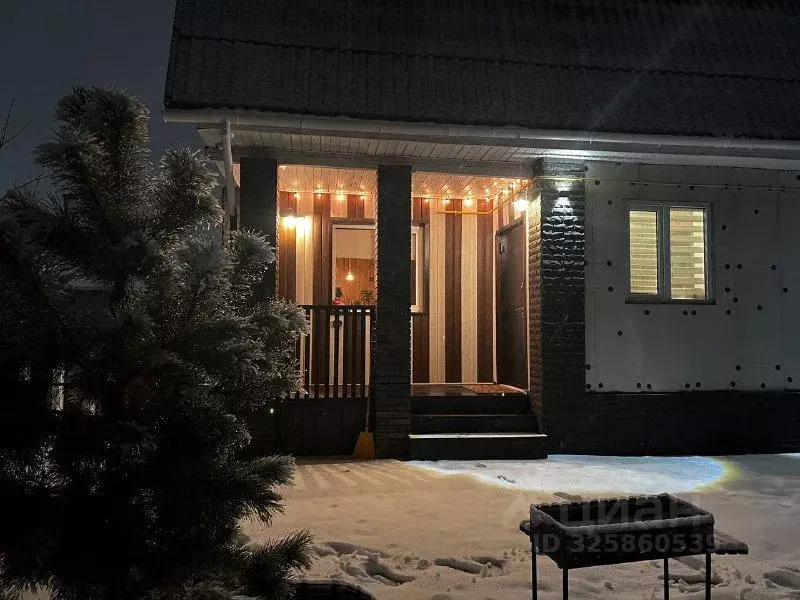 Дом в Омская область, Омск СНТ Ромашка ТСН, аллея 11-я (150 м) - Фото 1