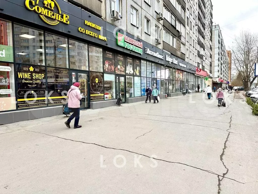 Торговое на высоком трафике, 43м2 - Фото 1