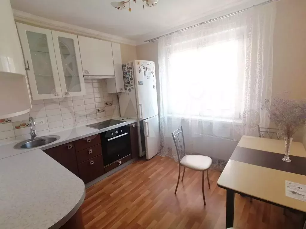 1-к. квартира, 42 м, 4/17 эт. - Фото 1