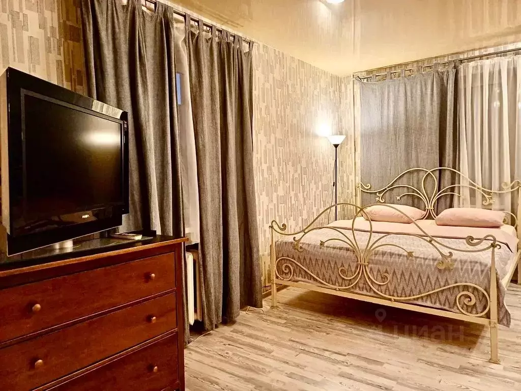 Студия Свердловская область, Екатеринбург ул. Мельковская, 14 (35.0 м) - Фото 1