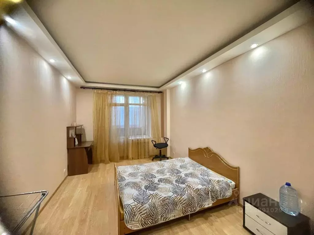 3-к кв. Волгоградская область, Волгоград Донецкая ул., 14 (90.0 м) - Фото 1