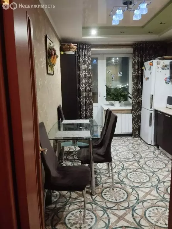 1-комнатная квартира: Верхняя Пышма, улица Огнеупорщиков, 7 (37.7 м) - Фото 1