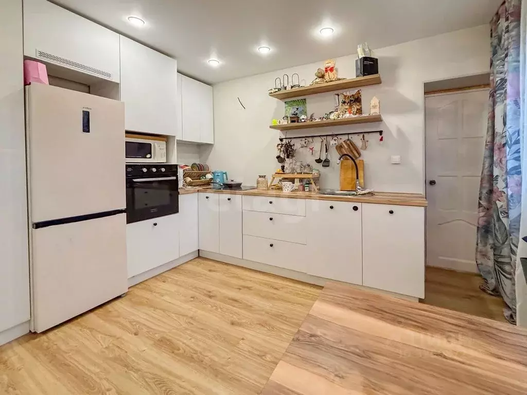 3-к кв. Псковская область, Псков Лопатино исторический район, ул. ... - Фото 1