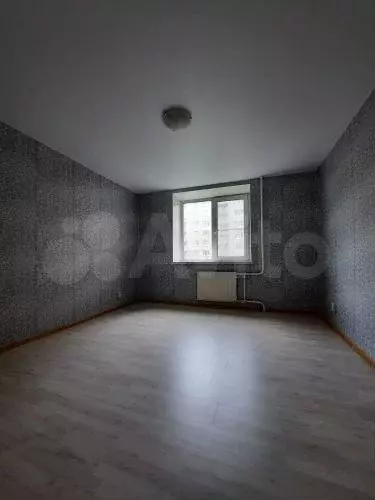 Комната 13,6 м в 8-к., 3/9 эт. - Фото 0